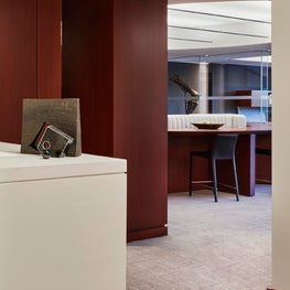 Park View Office, Reception