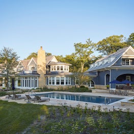 Rambling Shingle Style