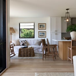 Indoor/Outdoor Living on the Canal