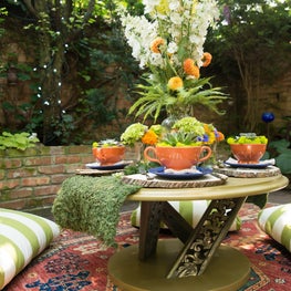 Dearborn Garden Walk 2014 Sitting Area