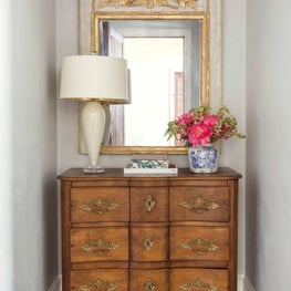 Vestibule to Master Bedroom 