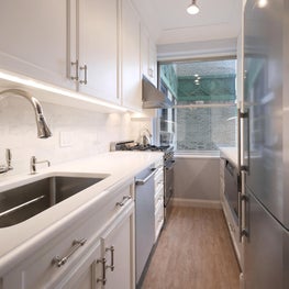 Contemporary Prewar Kitchen in Upper East Side 