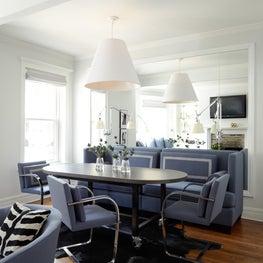Lincoln Park Residence Dining Area with Knoll Flat Bar Chairs.