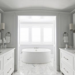 Master bath in an Avalon, NJ beach house