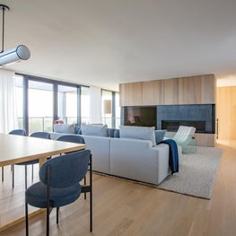 Ditch Plains Dining & Den