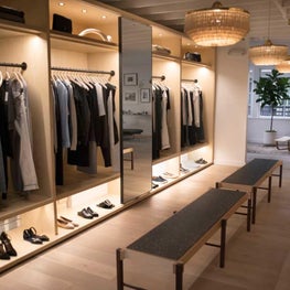 The Apartment By The Line