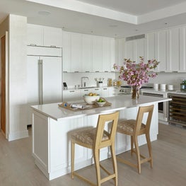 Hamptons / Sag Harbor Penthouse, Kitchen w/ neutral palette