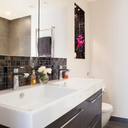 Ensuite bathroom, Butlers Wharf London