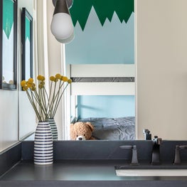 Portfolio: A kids bathroom with colorful cabinetry