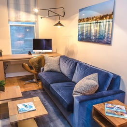 Bachelor Pad, New York - Home Office with  Art photography by Francis Augustine