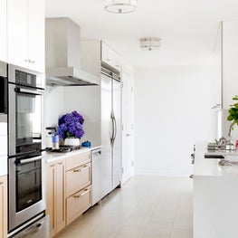 Warm Modernist Penthouse Kitchen - White Plains, New York