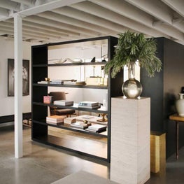 The Apartment By The Line