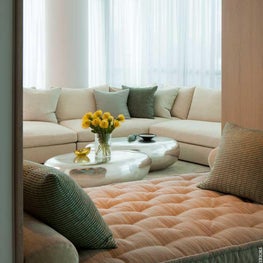 Miami Beach Oceanfront Lounge