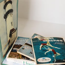 Seaside Cottage - Beach House - Bookshelf Detail 