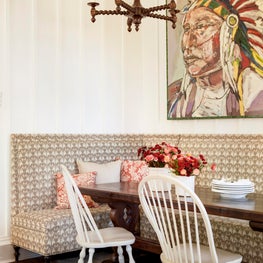 Organic breakfast nook