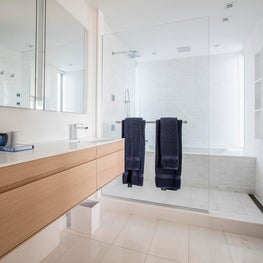 Ditch Plains Master Bath