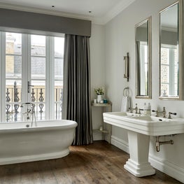 Master bathroom. Kensington, London