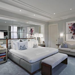 Country Club Residence - Master Bedroom Suite