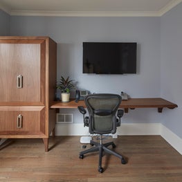 Suburban Georgian Landmark