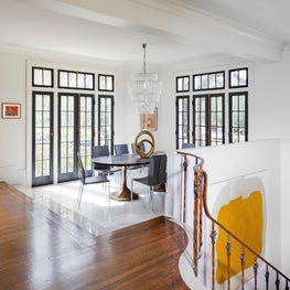 Entry into dining room