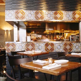 Young Huh Interiors - Cuerno