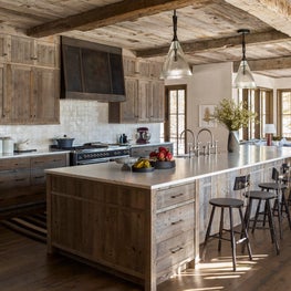 Ski Chalet - Kitchen