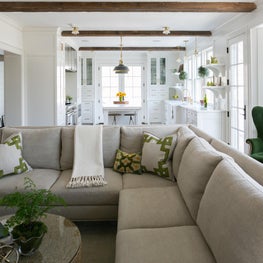 Kitchen/Family Room Seating Area