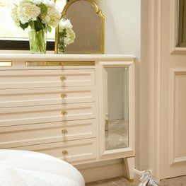 A Packing Island in Greenwich, CT