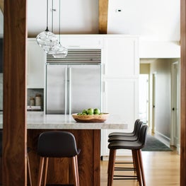 An Oversize Kitchen that seats 10