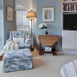 Evanston Condominium