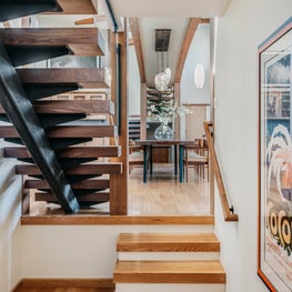 Ridgeview Retreat - Staircase