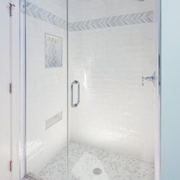 Chicago, Color in the Master bathroom 