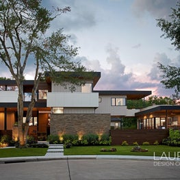 Spanning over two lots, Braeswood Place is a modern family home unlike any other.