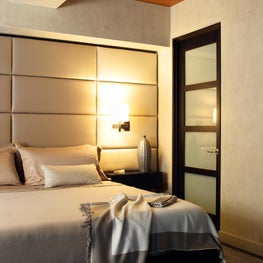 Modern Elegant Bedroom