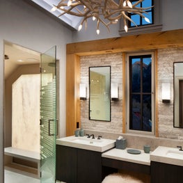 Mt. Barlow - Master Bathroom