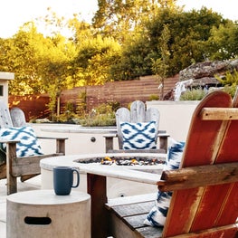 Cozy Patio with Firepit 