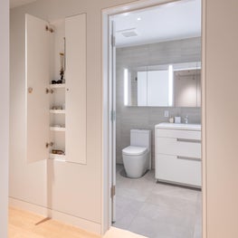 CITY CONDO IN THE SKY