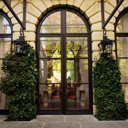 Tuscan Villa Style Home Inspired by Italian Classicism 