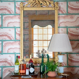 French Quarter Carriage House:  Bar