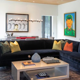 Miami, Family / Media Room