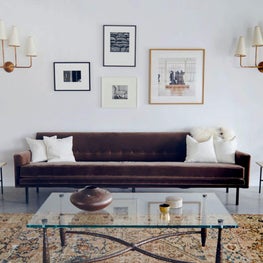 The Apartment By The Line