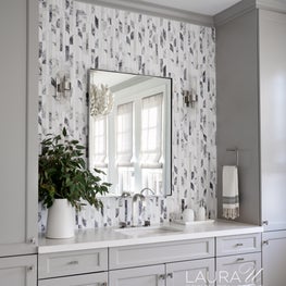 A primary bath that is all about layer, light and texture.