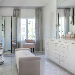 Portfolio: A romantic master bath in Houston, designed by Laura U.