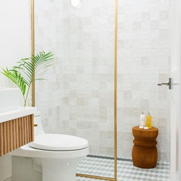 West Palm Beach Bungalow Guest Bath