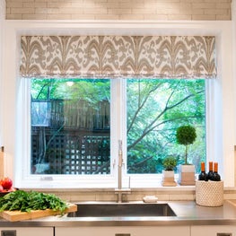 12th Street Townhouse/Modern Kitchen/Eat-In Kitchen Detail/Window Treatments/Vignette