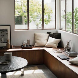 The Apartment By The Line