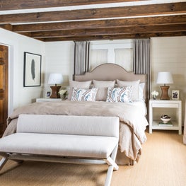 Farmhouse bedroom design