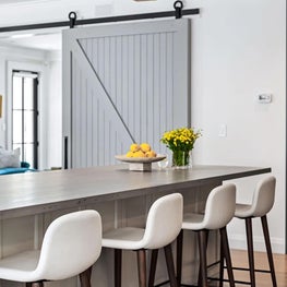 Modern Weston Farmhouse-Kitchen Island