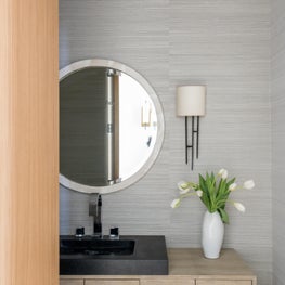 Pacific Palisades, Powder Room