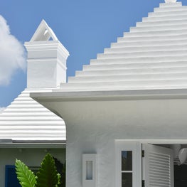 Classical ziggurat buttery entry to a Palm Beach surf cottage